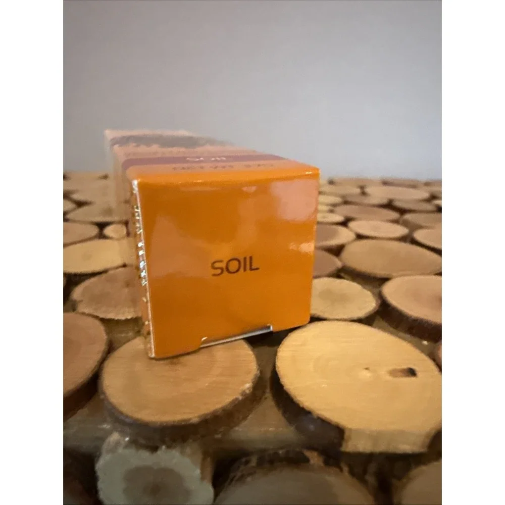 NIB Juvia's Place Velvety Matte Lipstick SOIL‎ 3.7g